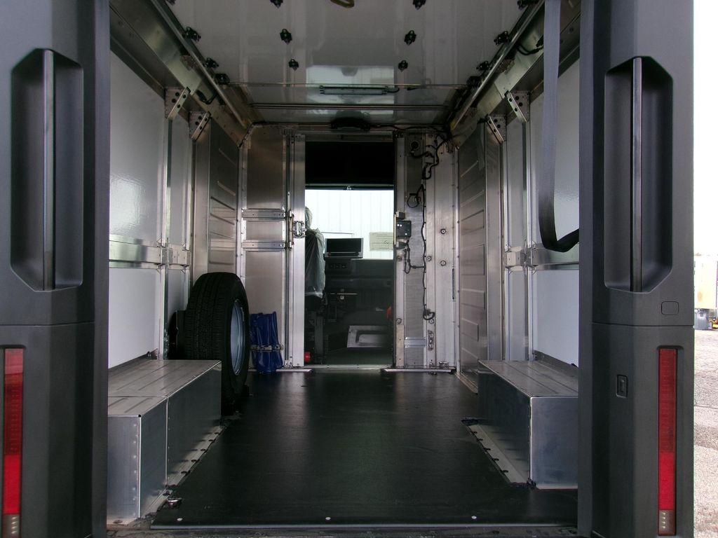 new 2025 Chevrolet BrightDrop 400 car, priced at $45,460