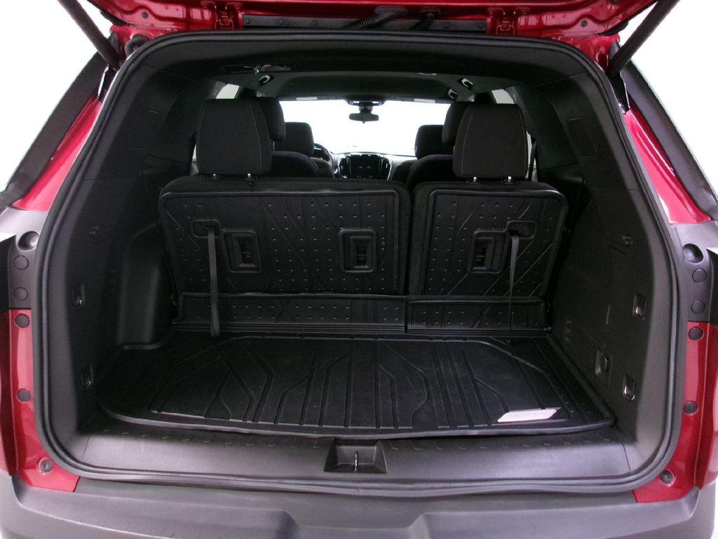 used 2022 Chevrolet Traverse car, priced at $29,988