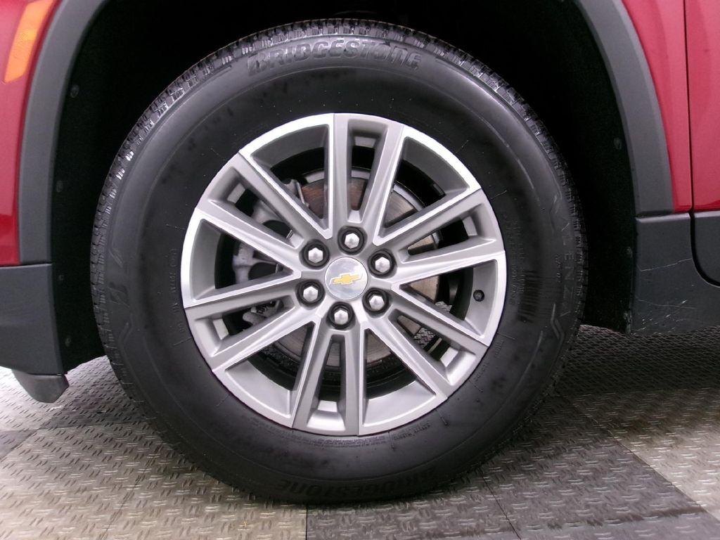 used 2022 Chevrolet Traverse car, priced at $29,988