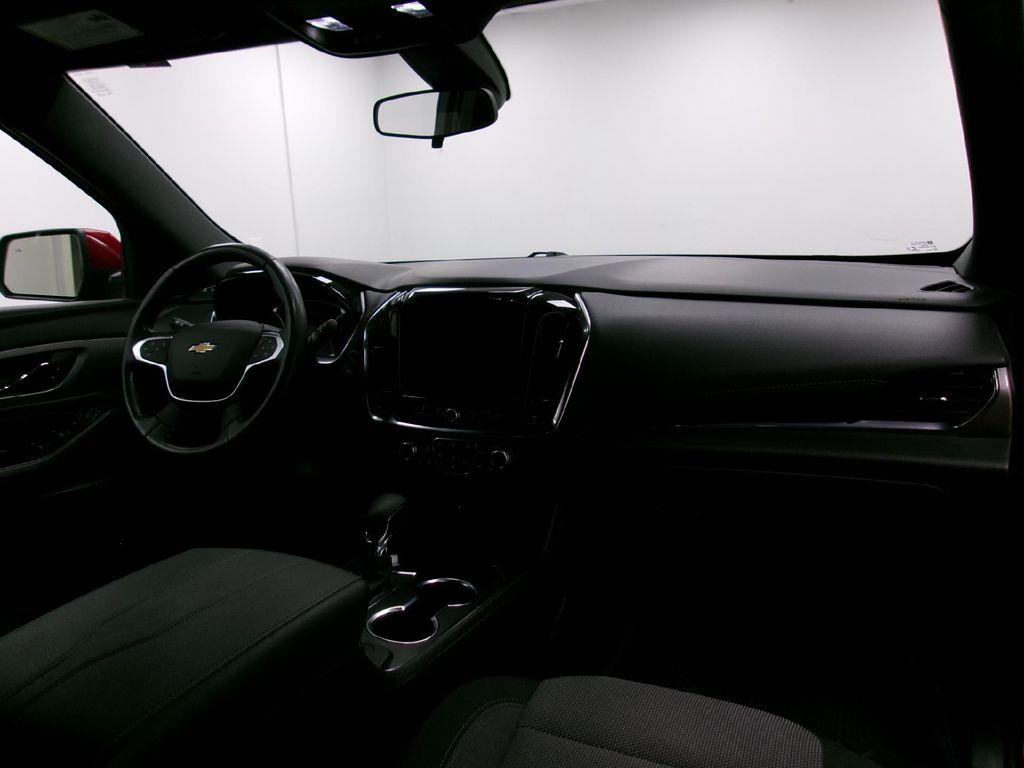 used 2022 Chevrolet Traverse car, priced at $29,988