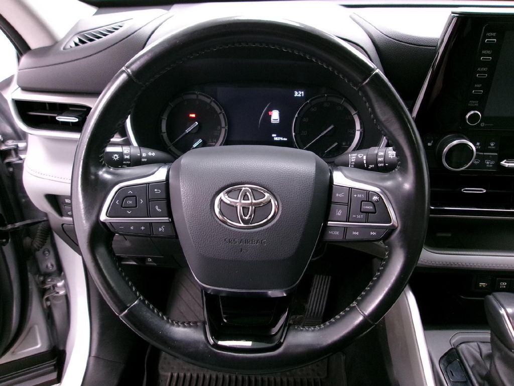 used 2021 Toyota Highlander car, priced at $31,988