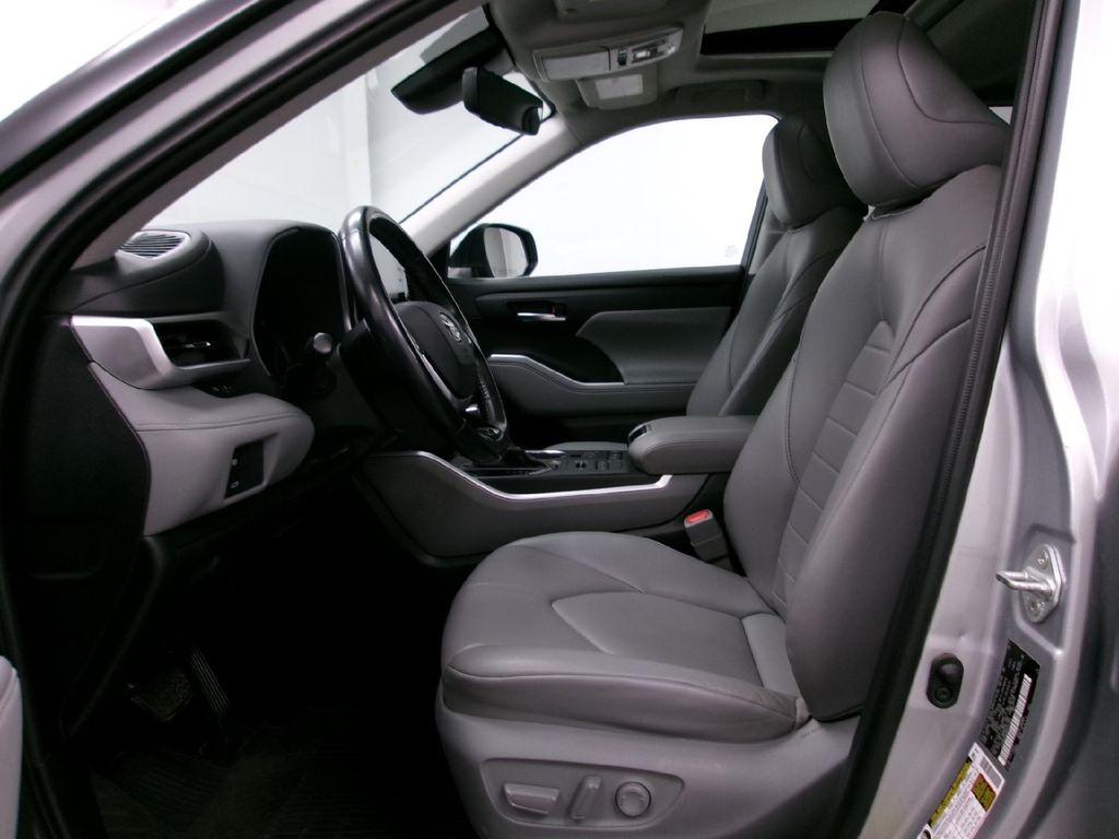 used 2021 Toyota Highlander car, priced at $31,988