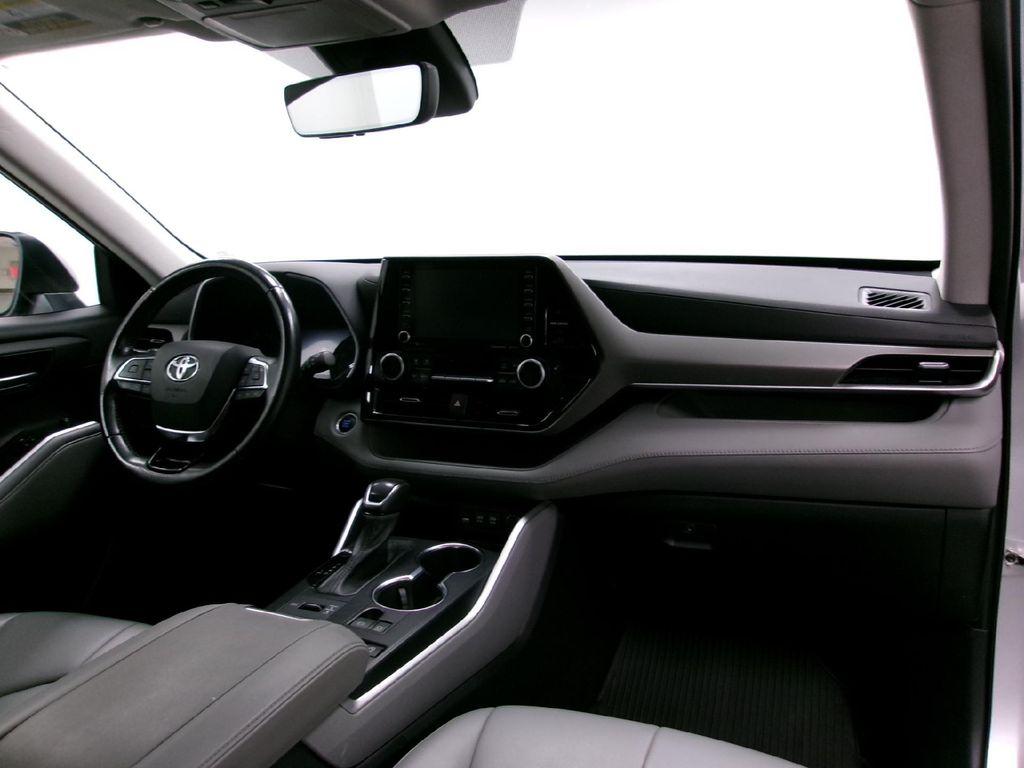 used 2021 Toyota Highlander car, priced at $31,988
