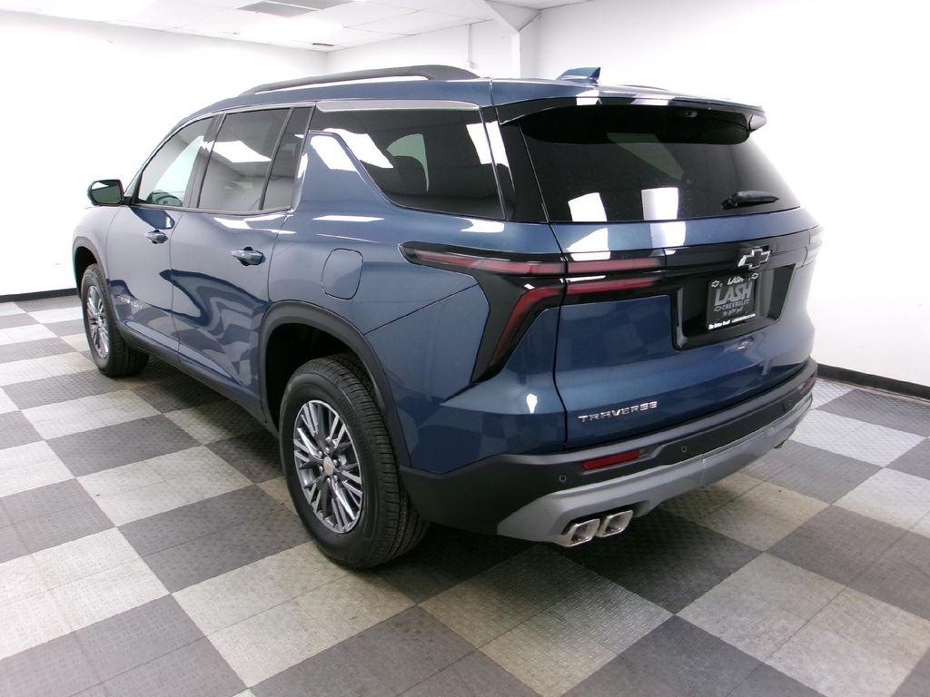 new 2026 Chevrolet Traverse car, priced at $43,740