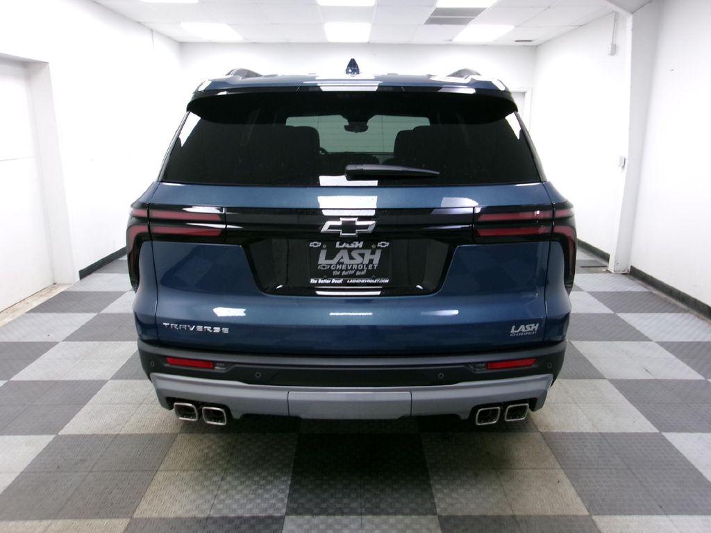 new 2026 Chevrolet Traverse car, priced at $43,740