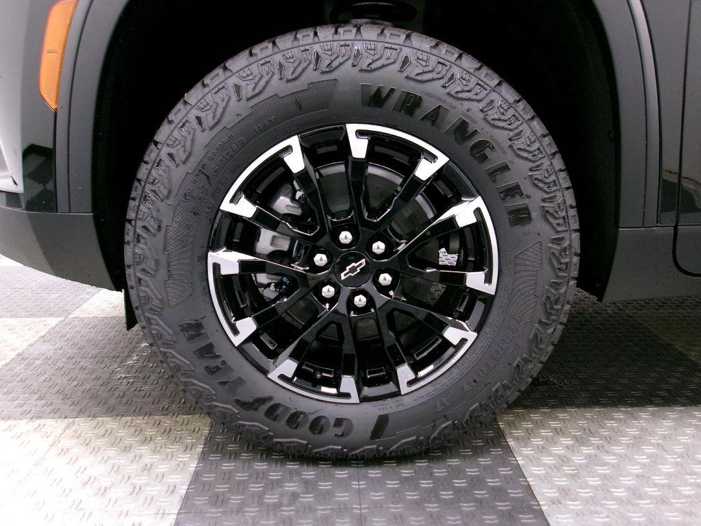 new 2026 Chevrolet Traverse car, priced at $52,985