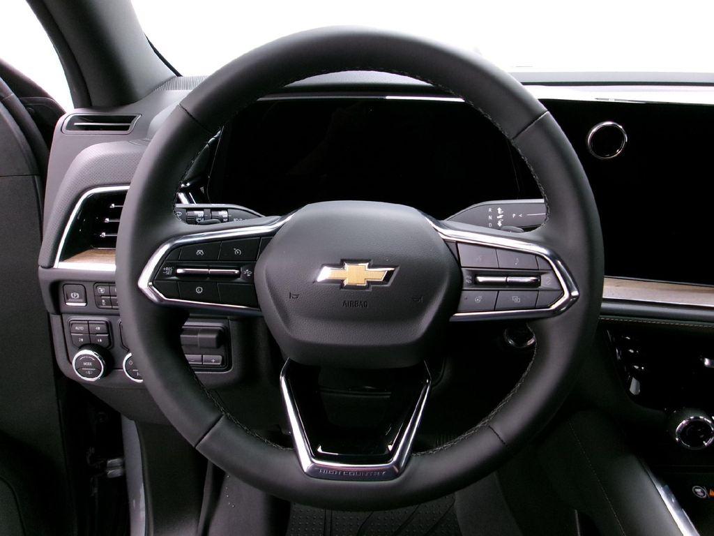 new 2025 Chevrolet Suburban car, priced at $91,275