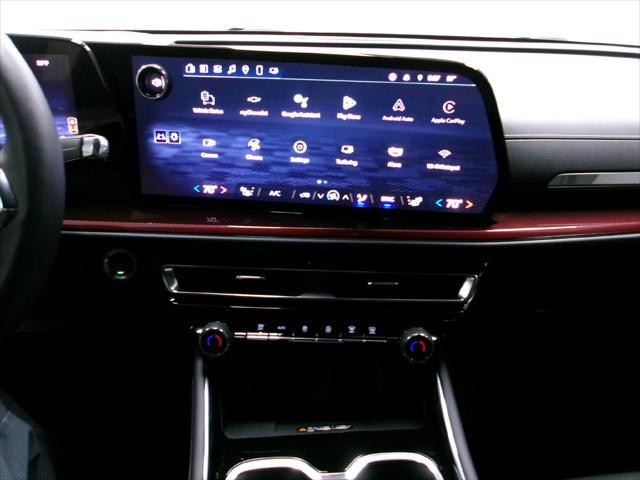 used 2025 Chevrolet Traverse car, priced at $49,988