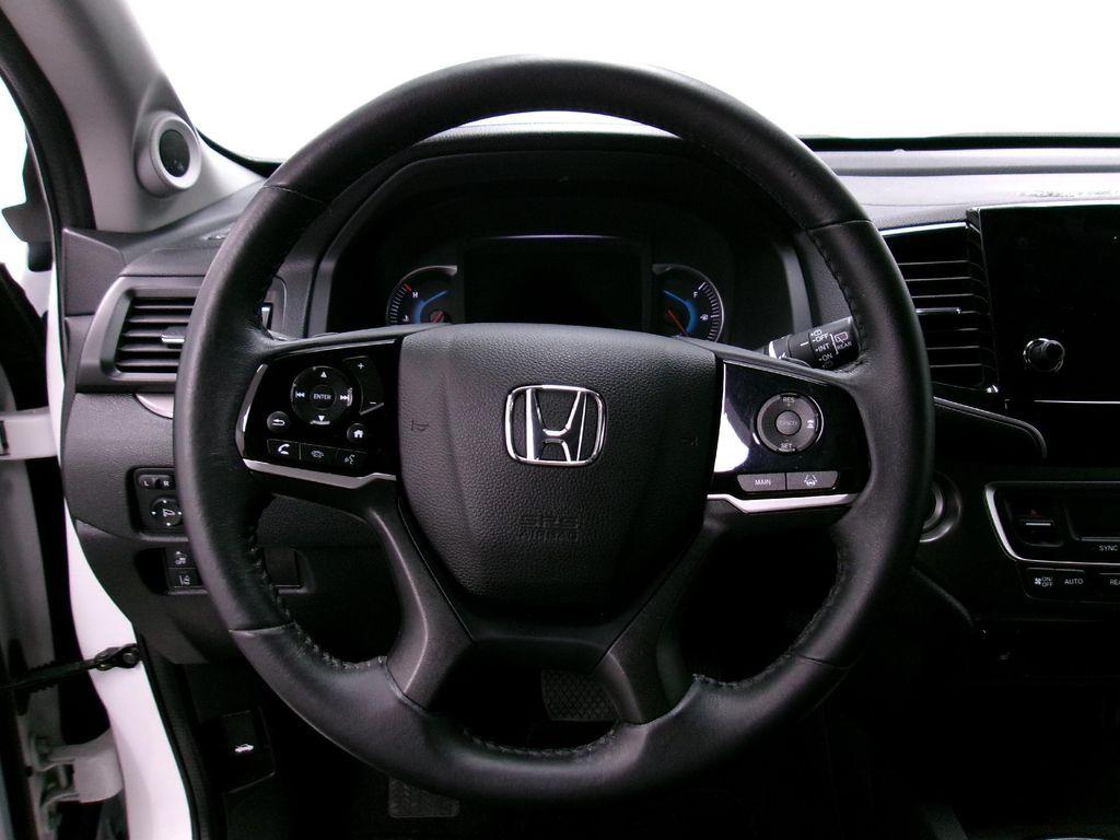 used 2022 Honda Pilot car, priced at $30,988