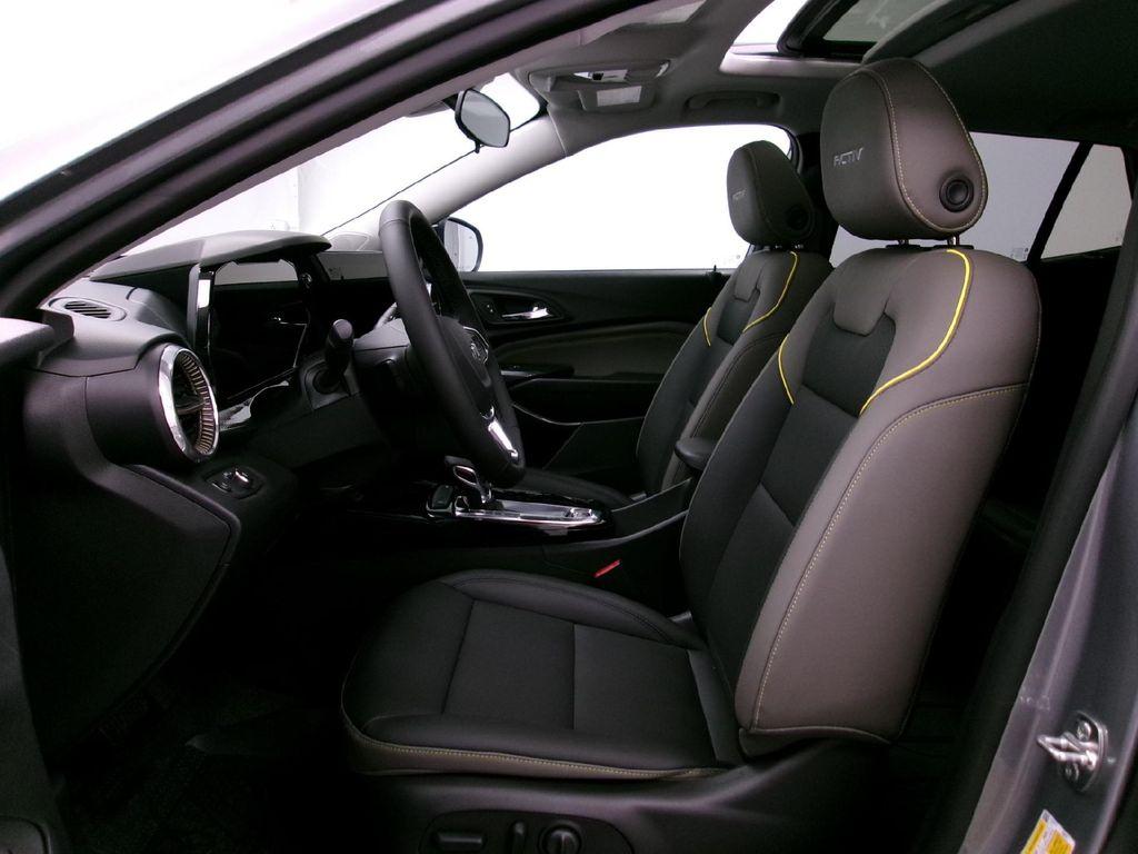 new 2025 Chevrolet Trax car, priced at $26,950
