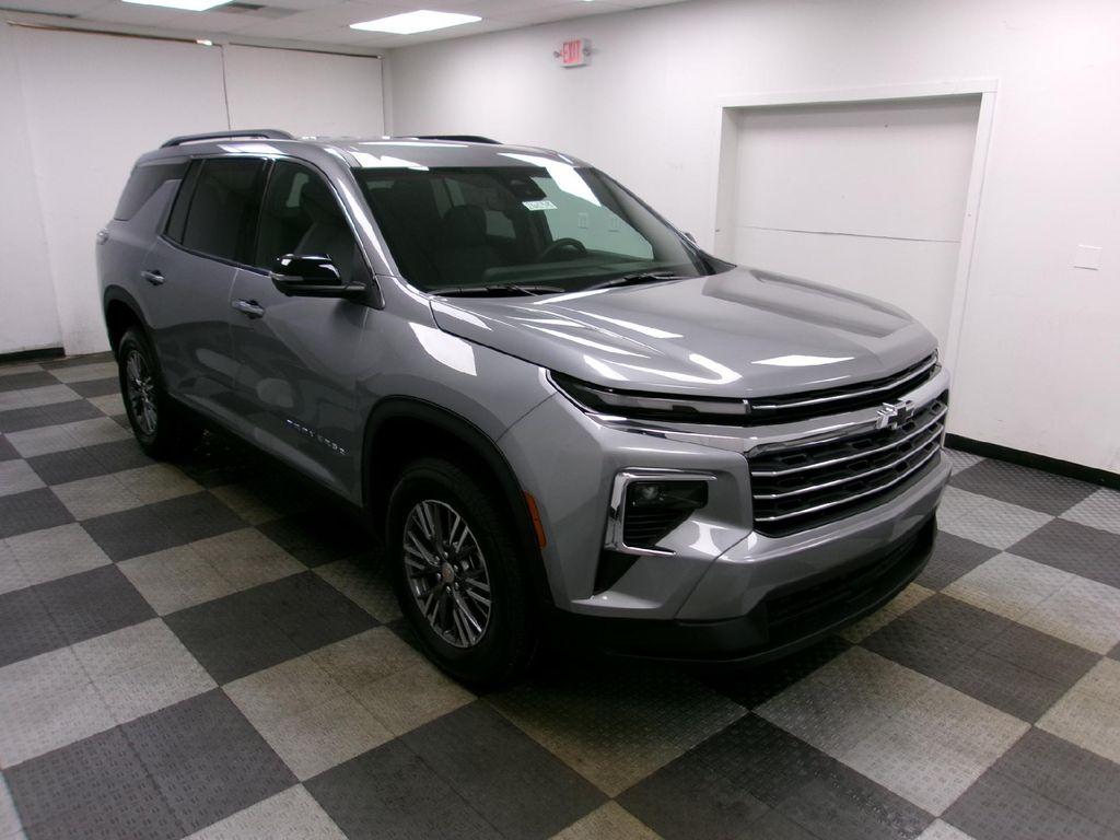 new 2026 Chevrolet Traverse car, priced at $43,940