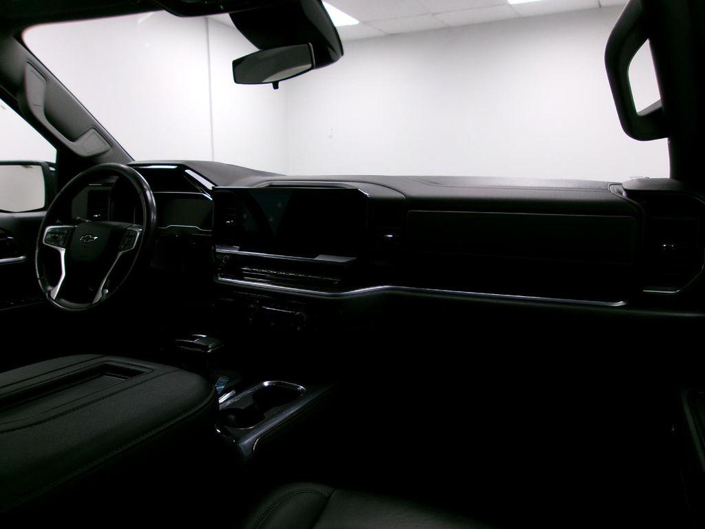 used 2022 Chevrolet Silverado 1500 car, priced at $34,988