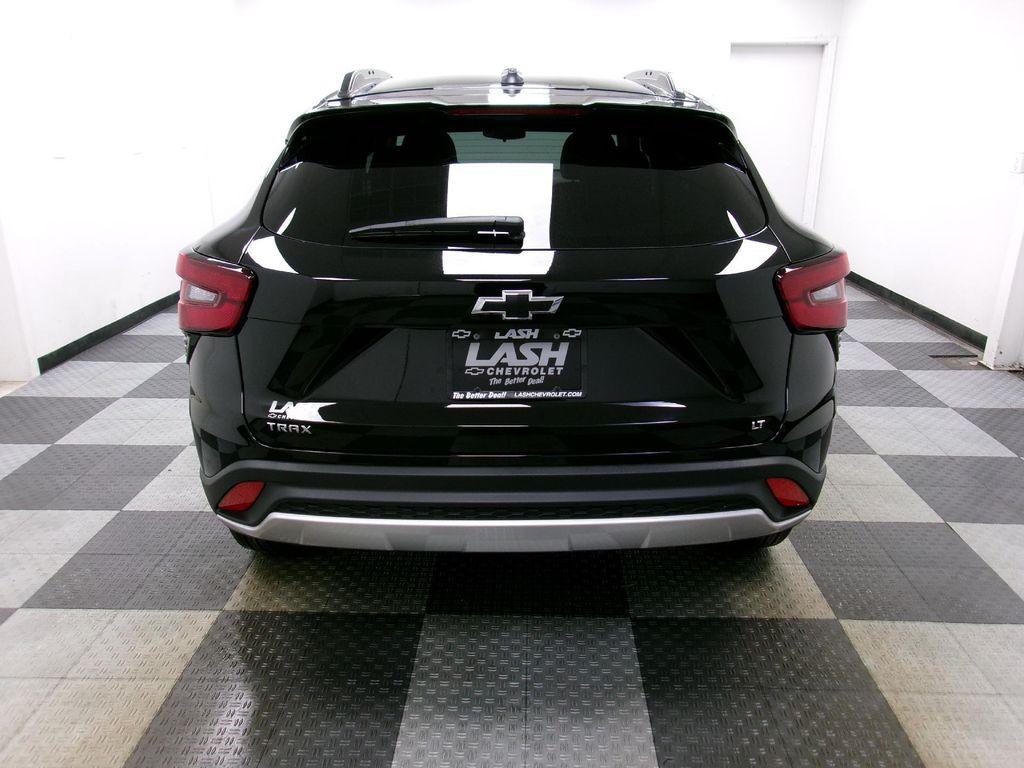 new 2025 Chevrolet Trax car, priced at $24,505