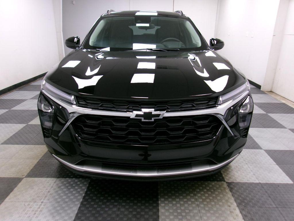 new 2025 Chevrolet Trax car, priced at $24,505