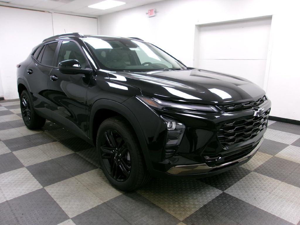 new 2025 Chevrolet Trax car, priced at $25,990