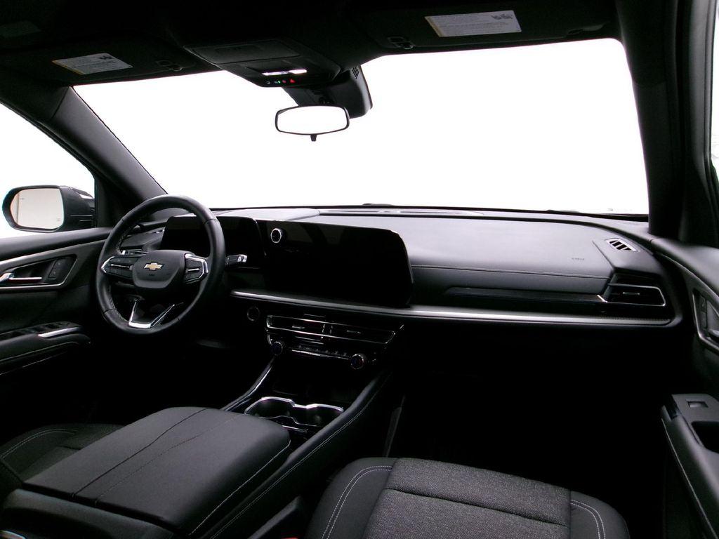 used 2024 Chevrolet Traverse car, priced at $41,988