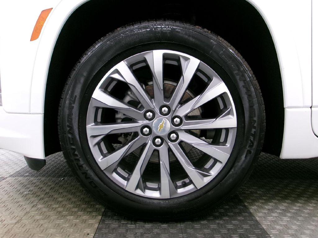 used 2023 Chevrolet Traverse car, priced at $41,988