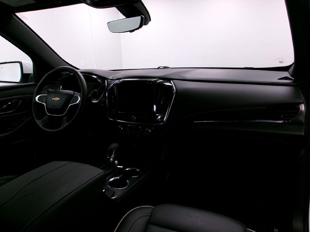 used 2023 Chevrolet Traverse car, priced at $41,988