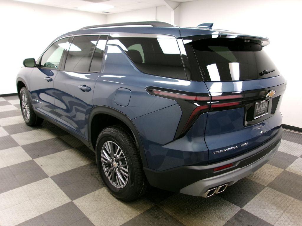 new 2026 Chevrolet Traverse car, priced at $47,640
