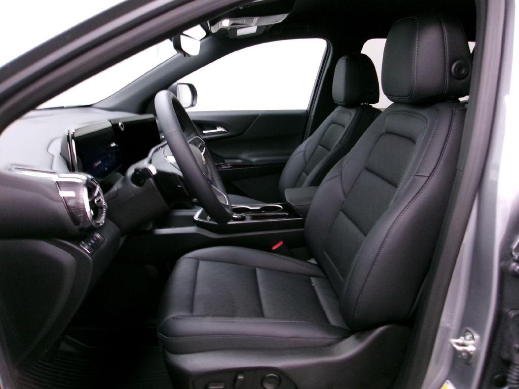 new 2026 Chevrolet Equinox car, priced at $34,640