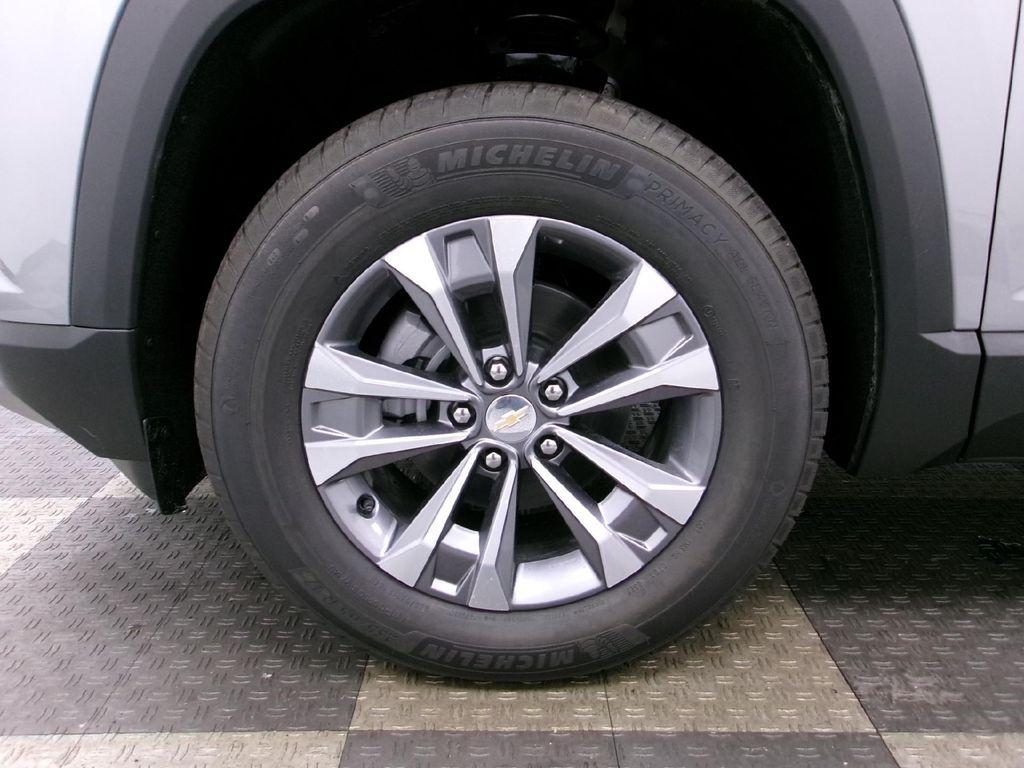 new 2026 Chevrolet Equinox car, priced at $34,640