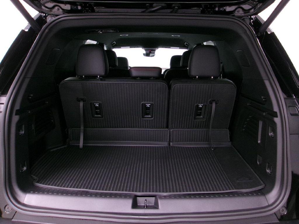 new 2026 Chevrolet Traverse car, priced at $48,985