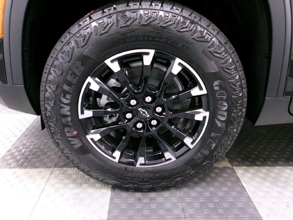 new 2026 Chevrolet Traverse car, priced at $48,985