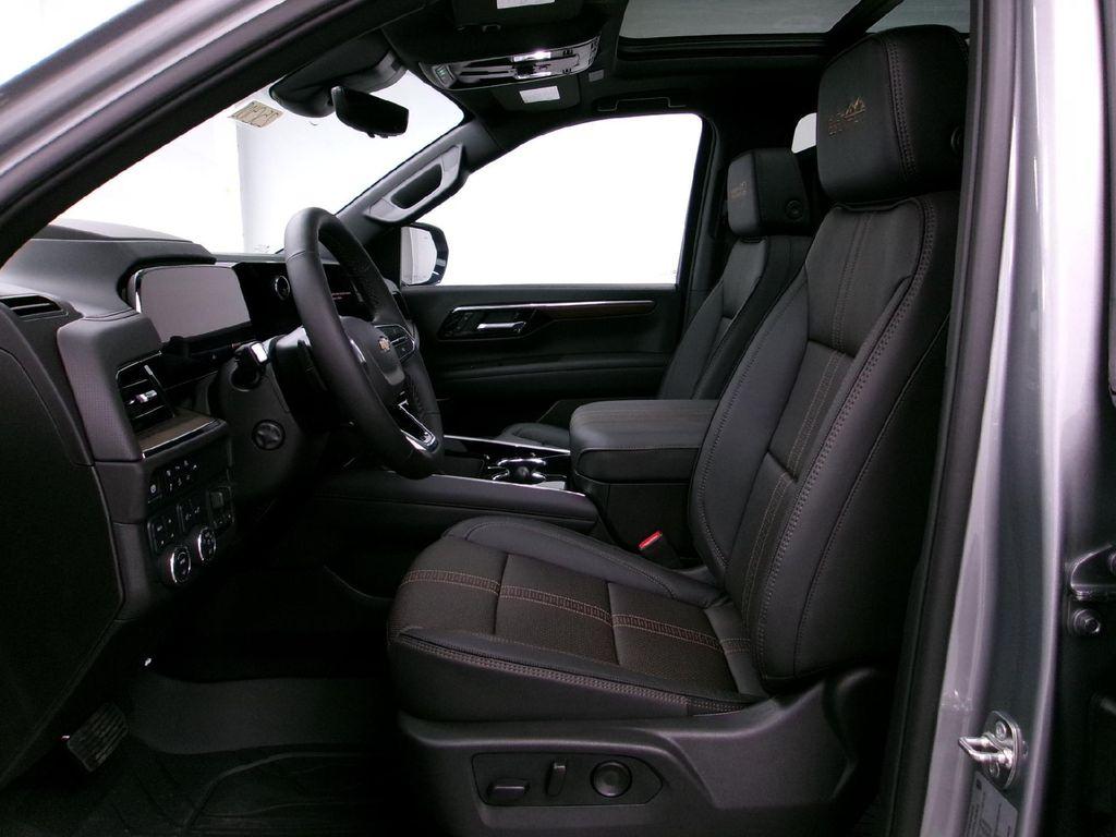 new 2025 Chevrolet Suburban car, priced at $91,950