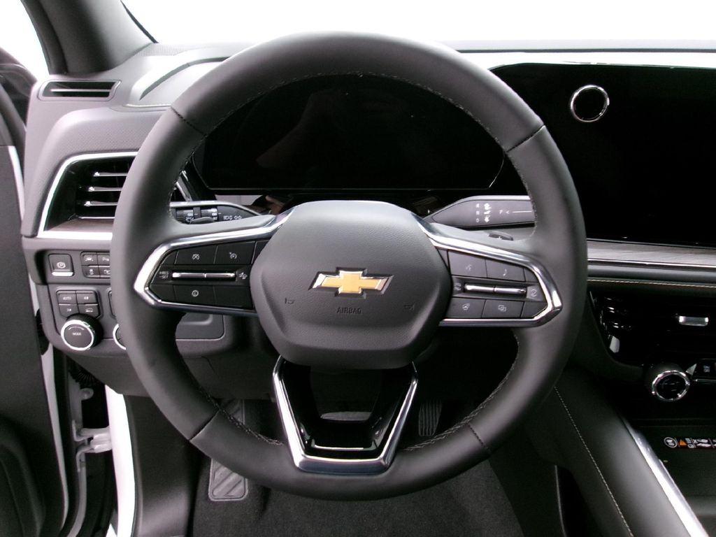 new 2025 Chevrolet Suburban car, priced at $77,915