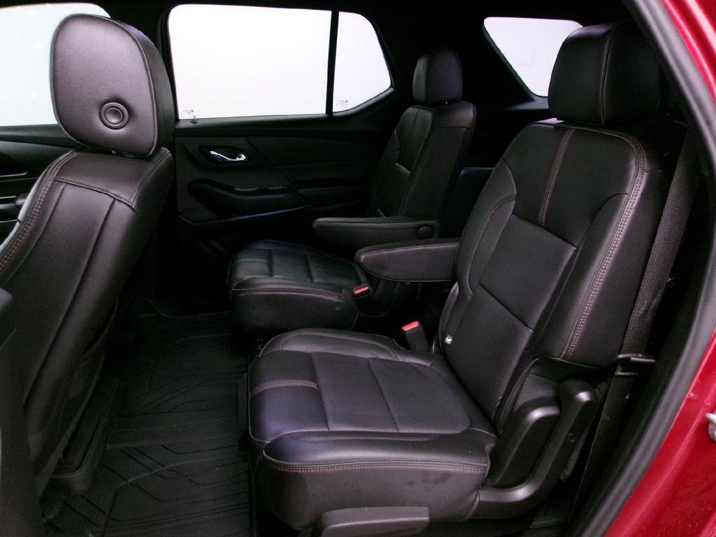 used 2023 Chevrolet Traverse car, priced at $32,913