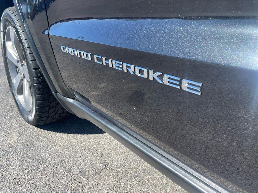 used 2015 Jeep Grand Cherokee car, priced at $14,000