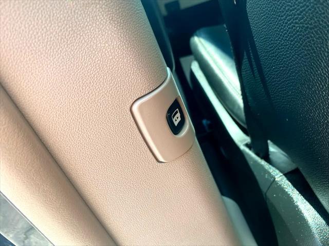 used 2015 Chrysler Town & Country car