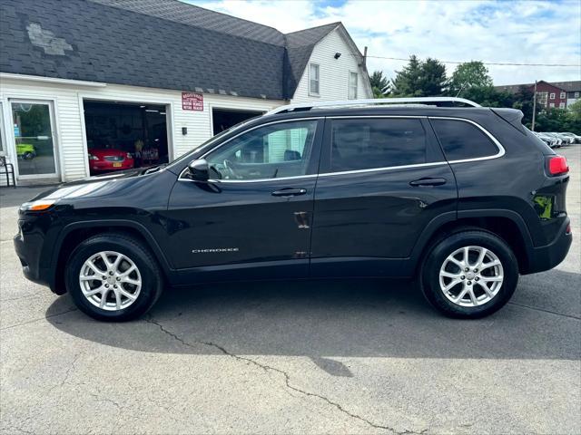 used 2015 Jeep Cherokee car, priced at $10,600