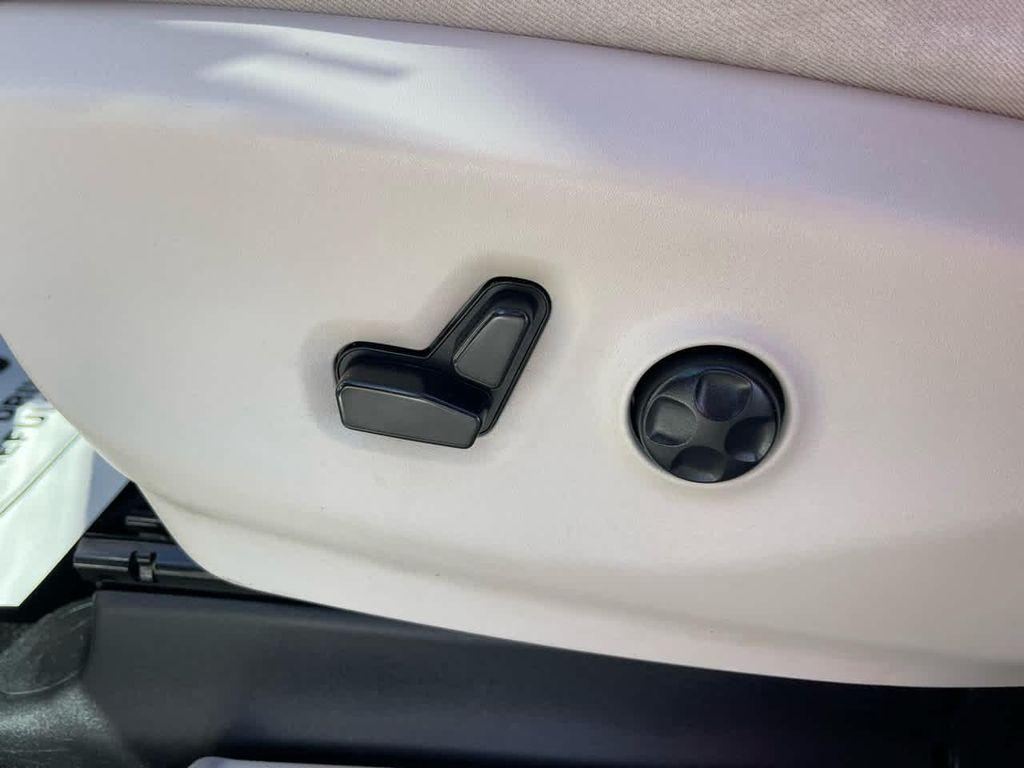 used 2021 Chrysler Pacifica car, priced at $20,300