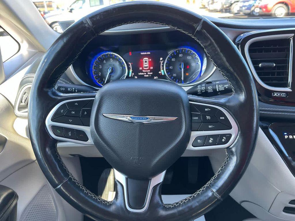 used 2021 Chrysler Pacifica car, priced at $20,300