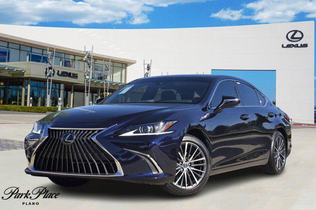new 2025 Lexus ES 300h car, priced at $50,844