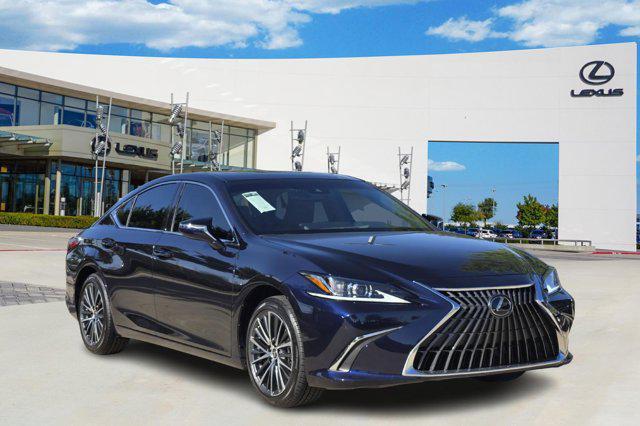 new 2025 Lexus ES 300h car, priced at $50,844