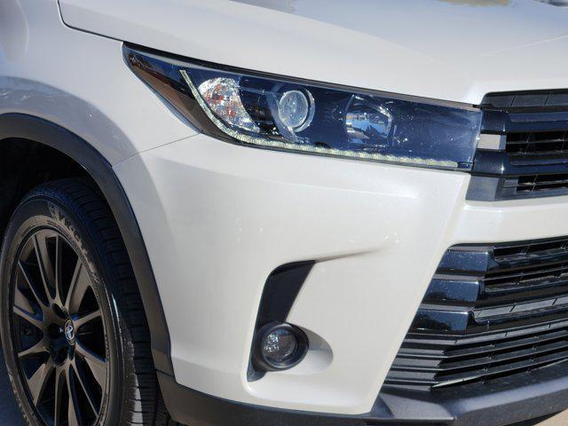 used 2019 Toyota Highlander car, priced at $23,900