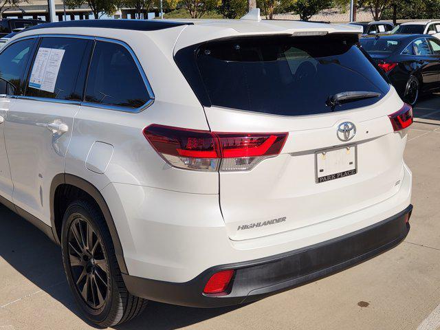 used 2019 Toyota Highlander car, priced at $23,900