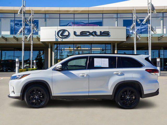 used 2019 Toyota Highlander car, priced at $23,900