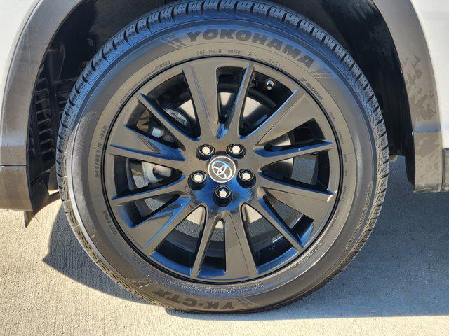 used 2019 Toyota Highlander car, priced at $23,900
