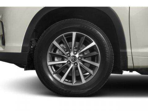 used 2019 Toyota Highlander car, priced at $27,900