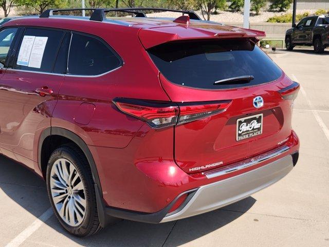 used 2023 Toyota Highlander Hybrid car, priced at $51,900