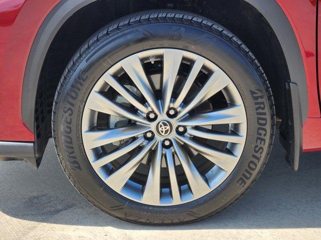 used 2023 Toyota Highlander Hybrid car, priced at $51,900