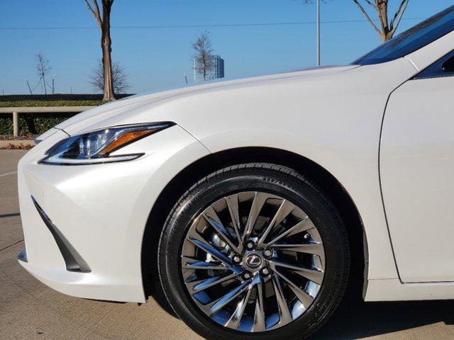 used 2024 Lexus ES 300h car, priced at $46,900