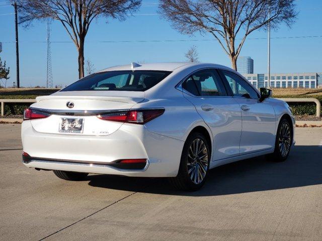 used 2024 Lexus ES 300h car, priced at $46,900