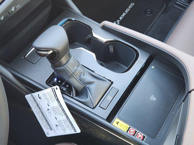 new 2025 Lexus ES 350 car, priced at $49,925