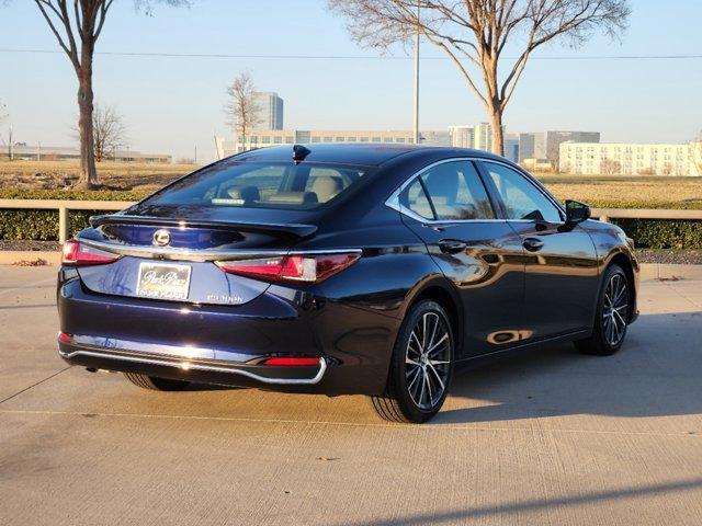 used 2025 Lexus ES 300h car, priced at $51,900