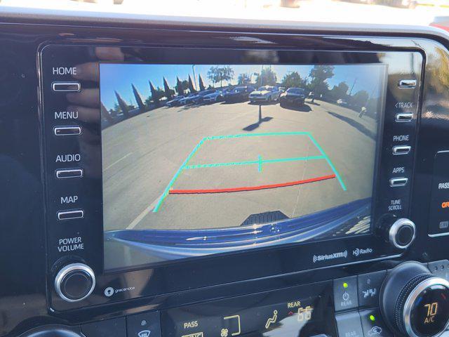 used 2022 Toyota Highlander Hybrid car, priced at $35,900