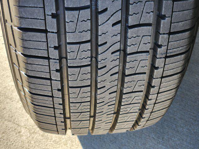 used 2022 Toyota Highlander Hybrid car, priced at $35,900